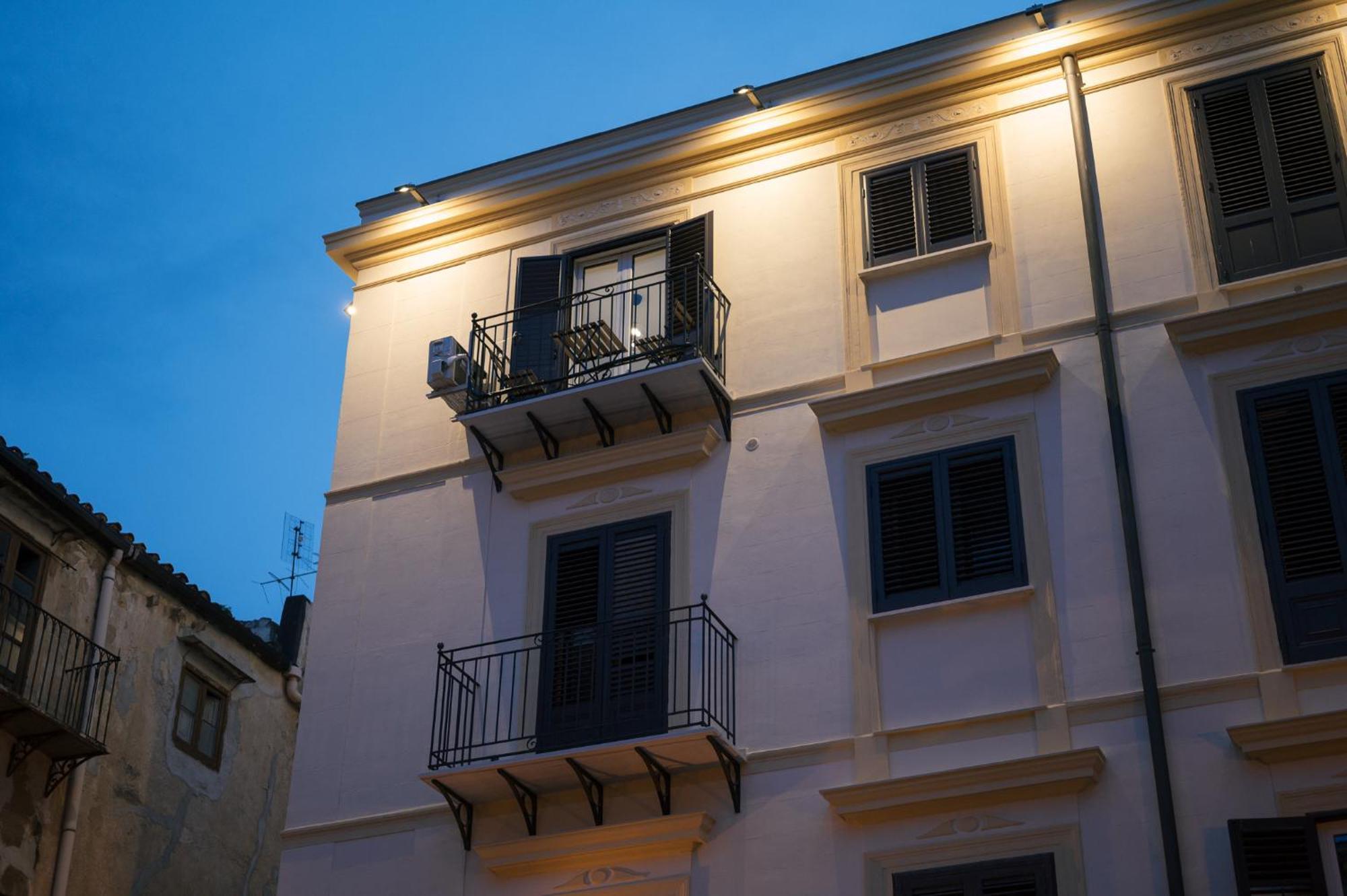 Appartamento La Casa Di Louis Palermo Esterno foto